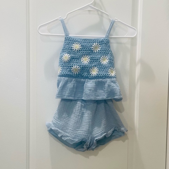 btween Other - Between…Girls Blue Crochet Top and Shorts outfit with Daisy Accents